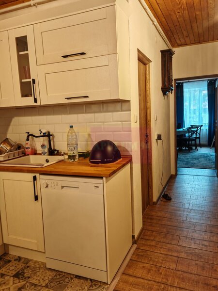 Apartament cu 4 camere de vanzare in Busteni