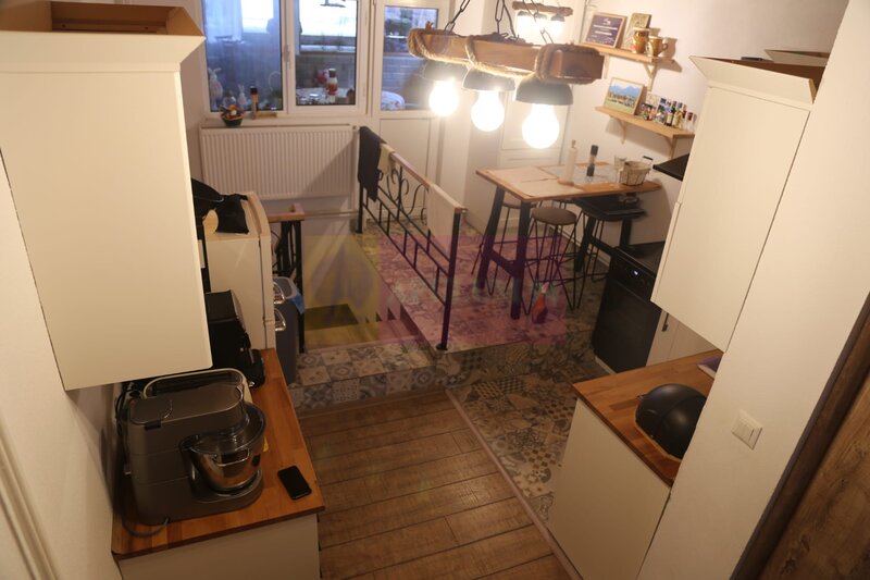 Apartament cu 4 camere de vanzare in Busteni